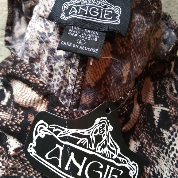 Angie Python Snake Print Long-sleeve Blouse - Picture 4 of 10